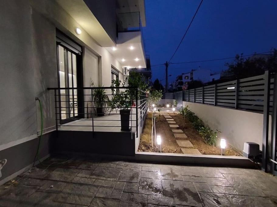 Floral Home 1 - Ground Floor Apt With Courtyard And Private Parking! Atenas Exterior foto
